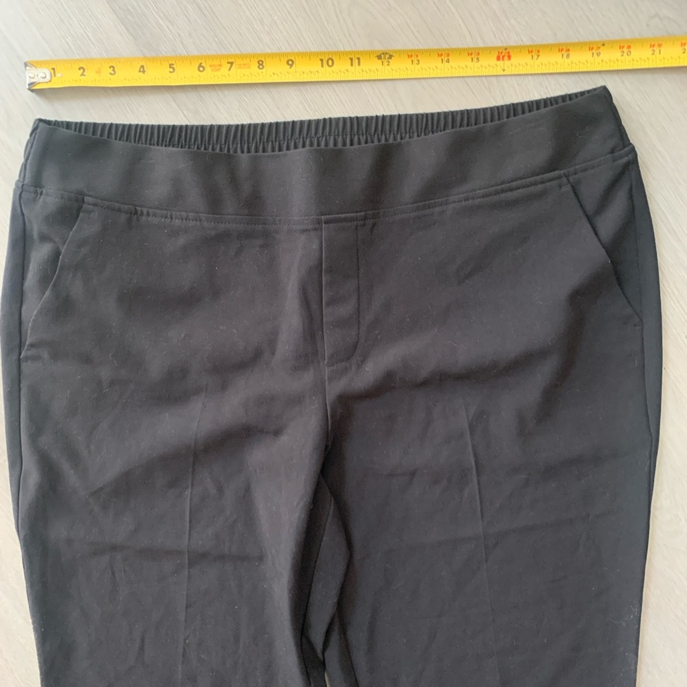 Time and Tru Black Straight-Leg Pull-On Dress Pants - Picture 5 of 6